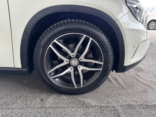 MERCEDES-BENZ GLA 200 usata, con Airbag testa