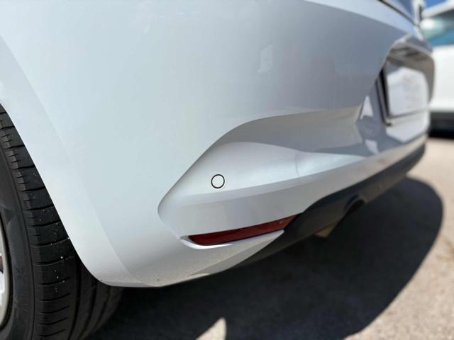 RENAULT Clio usata, con Autoradio