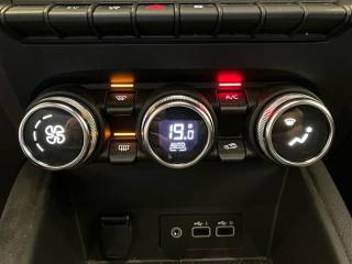 RENAULT Clio usata 21