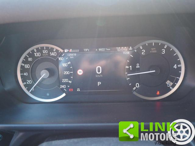 LAND ROVER Defender usata, con Bluetooth