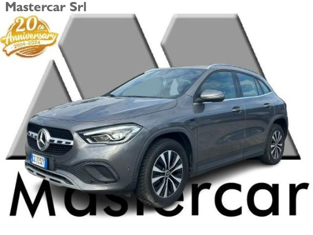 MERCEDES-BENZ GLA 250 usata, con Airbag