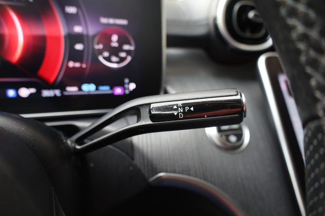 MERCEDES-BENZ C 200 usata, con Bluetooth