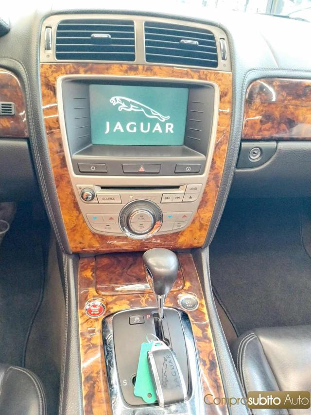 JAGUAR XK usata 36
