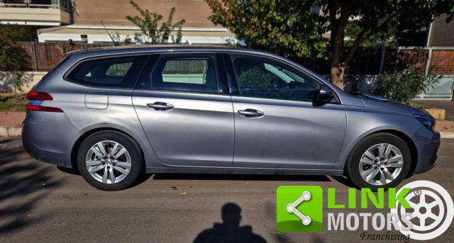 PEUGEOT 308 usata, con Autoradio