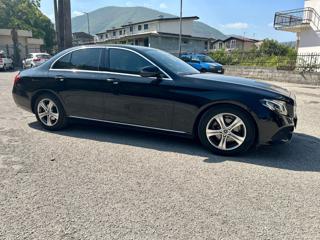 MERCEDES-BENZ E 200 usata, con Airbag laterali