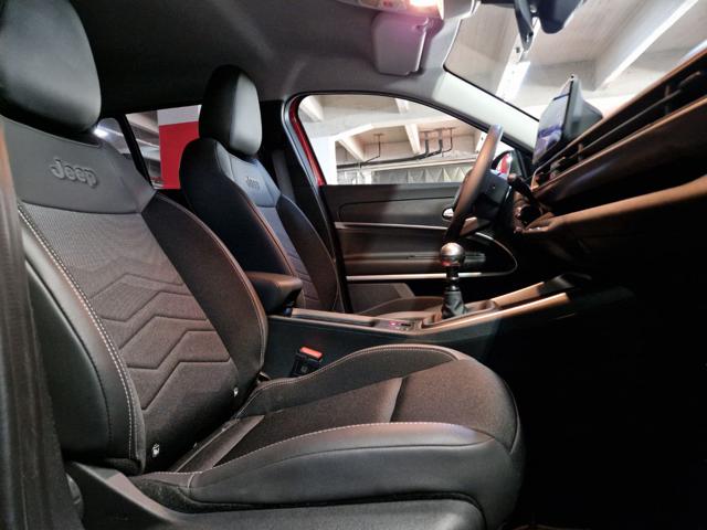 JEEP Avenger usata, con Volante in pelle