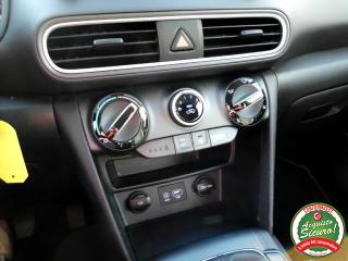HYUNDAI Kona usata, con USB