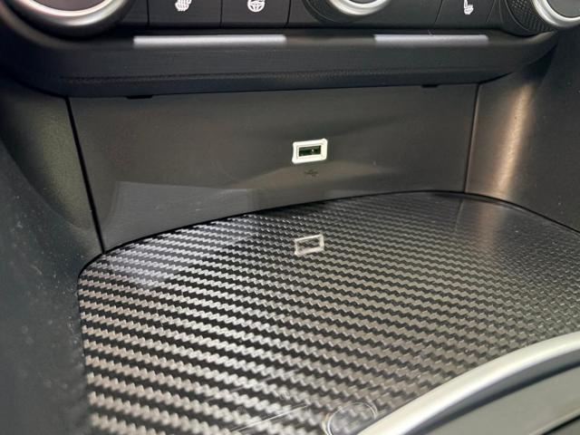 ALFA ROMEO Giulia usata, con Leve al volante