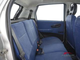 FIAT Punto usata 10