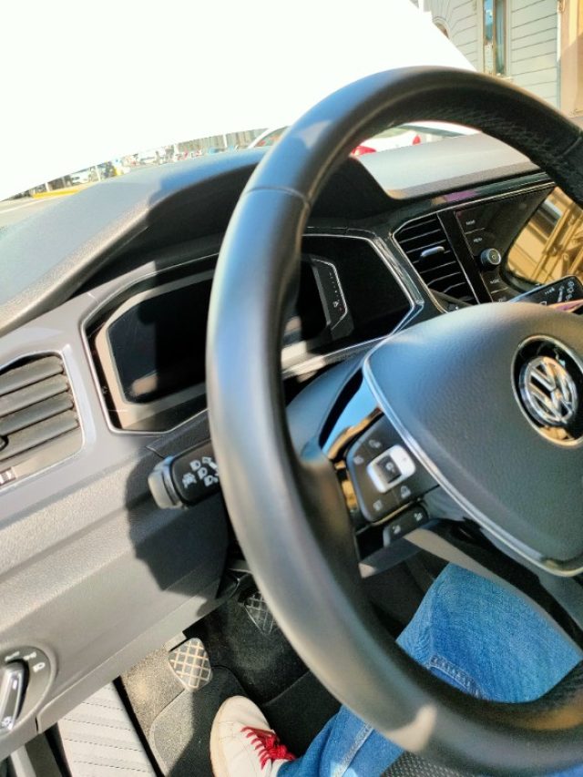 VOLKSWAGEN T-Roc usata, con ESP