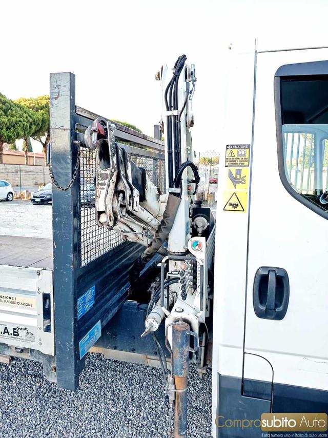 IVECO Daily usata 8