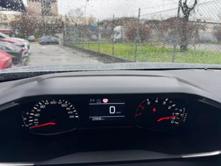 PEUGEOT 2008 usata, con Controllo trazione