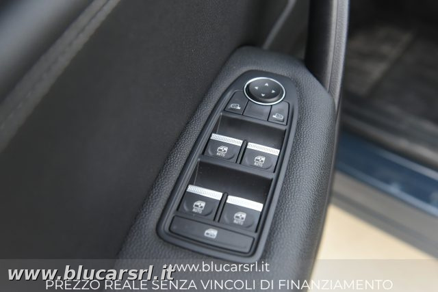 RENAULT Captur usata, con Specchietti laterali elettrici