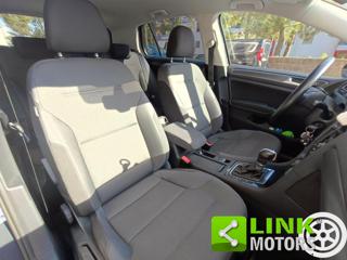 VOLKSWAGEN Golf usata, con Autoradio