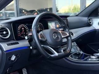 MERCEDES-BENZ E 220 usata, con Cerchi in lega