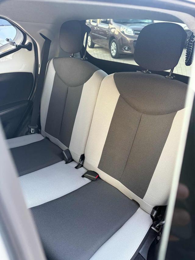TOYOTA Aygo usata, con Airbag testa