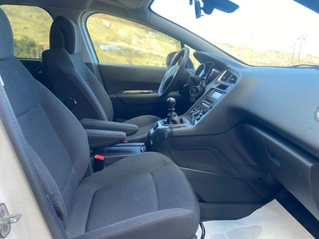 PEUGEOT 5008 usata, con Chiusura centralizzata telecomandata