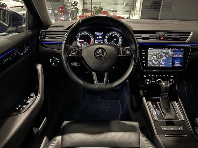 SKODA Superb usata, con Cruise Control