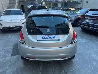 LANCIA Ypsilon usata, con Autoradio