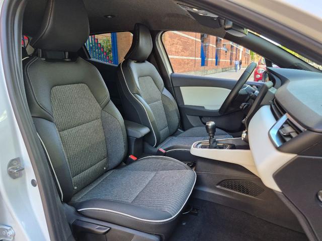 RENAULT Clio usata, con Touch screen