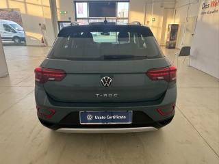 VOLKSWAGEN T-Roc usata, con Autoradio