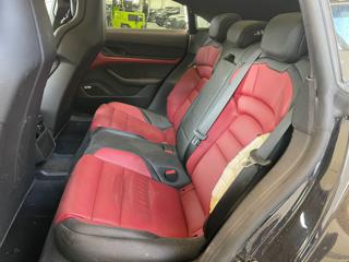 PORSCHE Taycan usata, con Fendinebbia