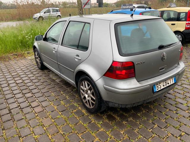 VOLKSWAGEN Golf usata, con Autoradio