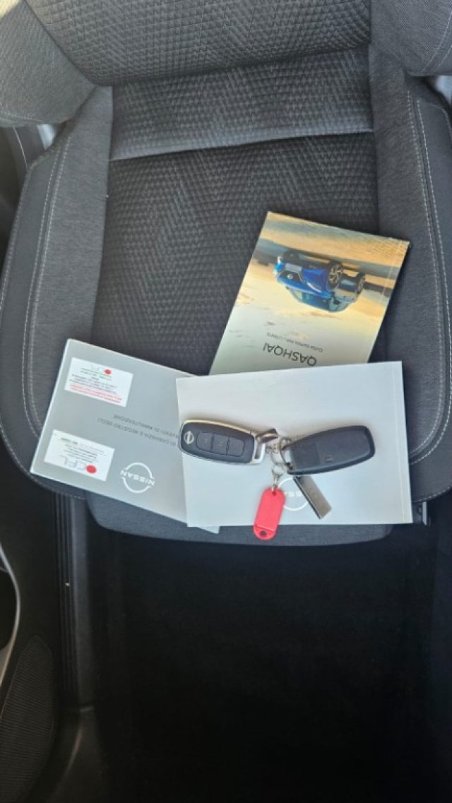 NISSAN Qashqai usata, con Vetri oscurati