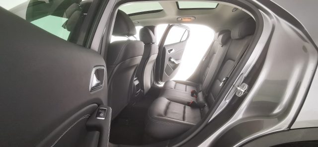MERCEDES-BENZ GLA 200 usata, con Vivavoce