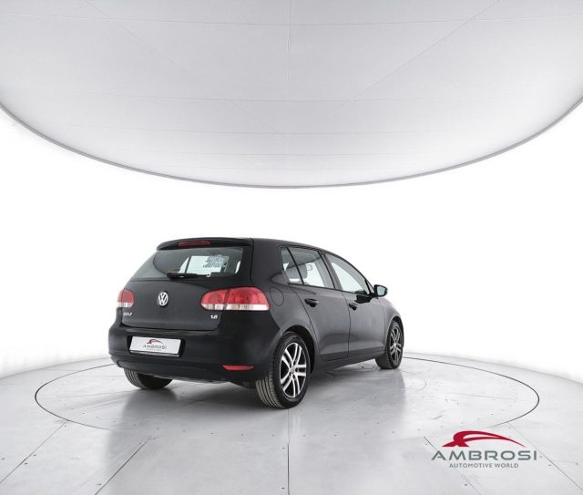 VOLKSWAGEN Golf usata 2