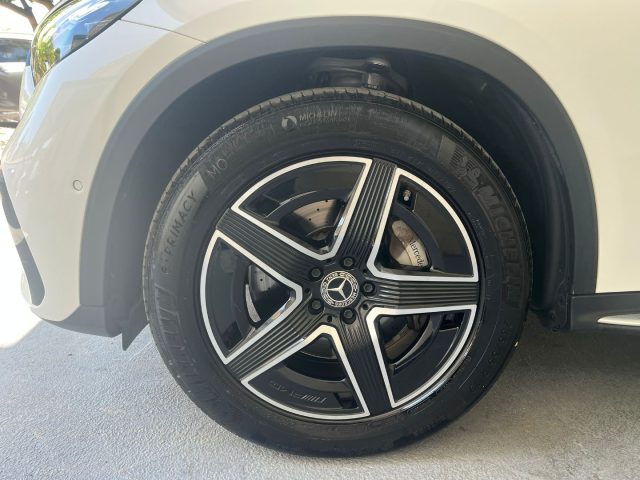 MERCEDES-BENZ GLC 220 usata 34