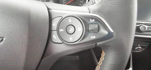 OPEL Crossland X usata 41