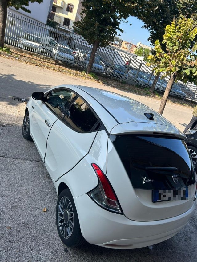 LANCIA Ypsilon usata, con Airbag
