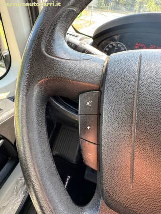PEUGEOT Boxer usata, con Isofix