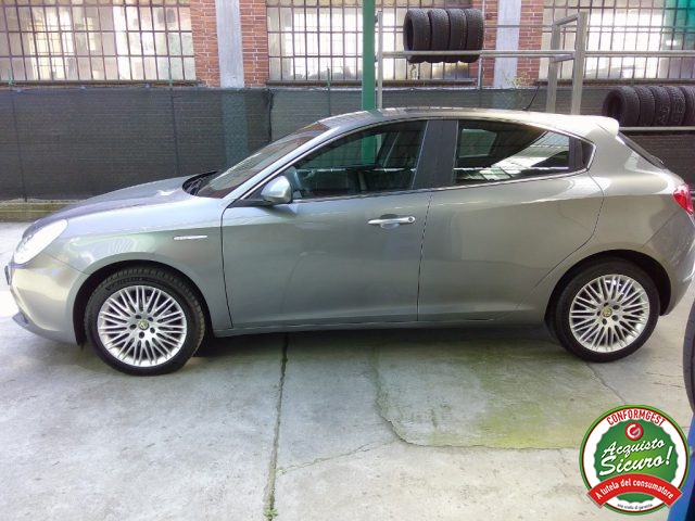ALFA ROMEO Giulietta usata, con Airbag