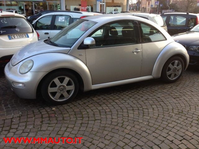VOLKSWAGEN New Beetle usata, con Autoradio