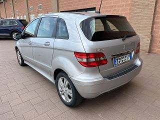 MERCEDES-BENZ B 180 usata, con Airbag Passeggero