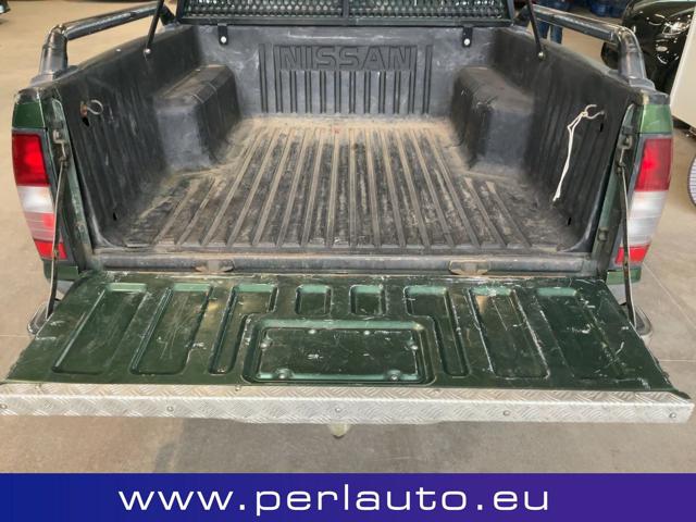 NISSAN Navara usata, con USB