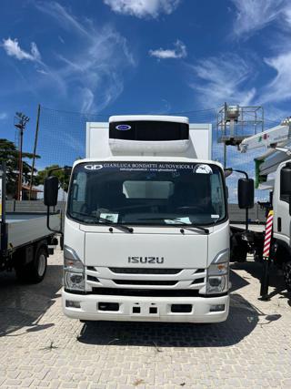 ISUZU M27 usata, con Airbag