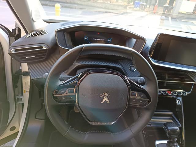 PEUGEOT 2008 usata, con Touch screen