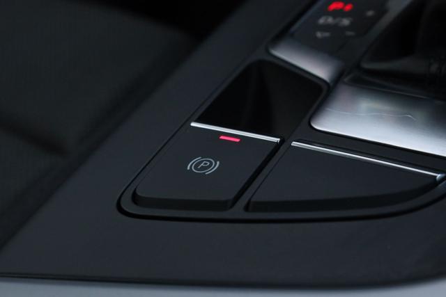 AUDI A4 usata, con Autoradio digitale