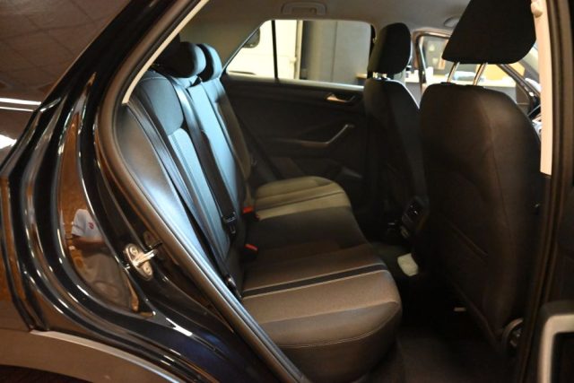 VOLKSWAGEN T-Roc usata 28