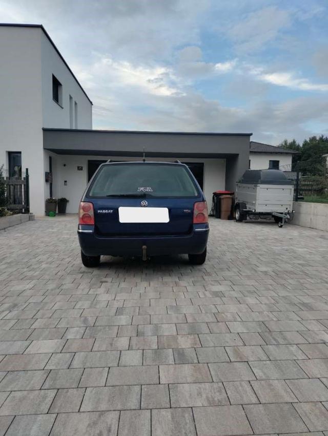 VOLKSWAGEN Passat usata, con Boardcomputer