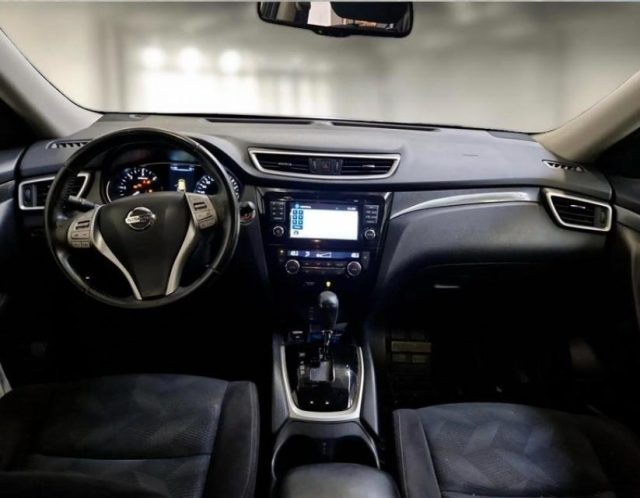 NISSAN X-Trail usata, con Autoradio