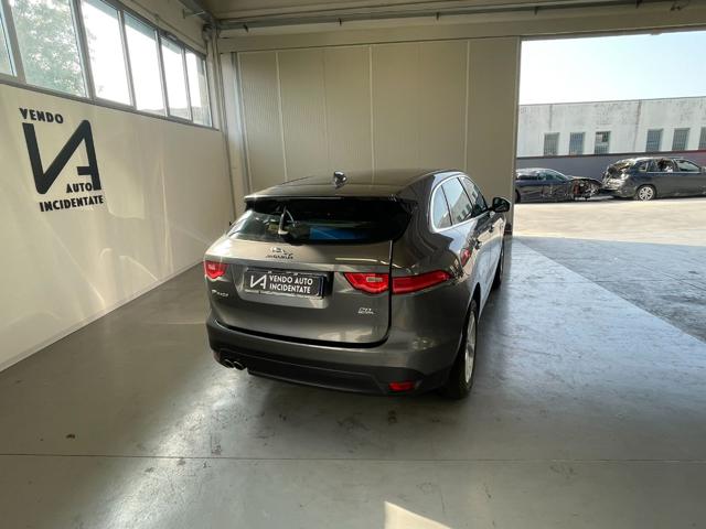 JAGUAR F-Pace usata, con Boardcomputer