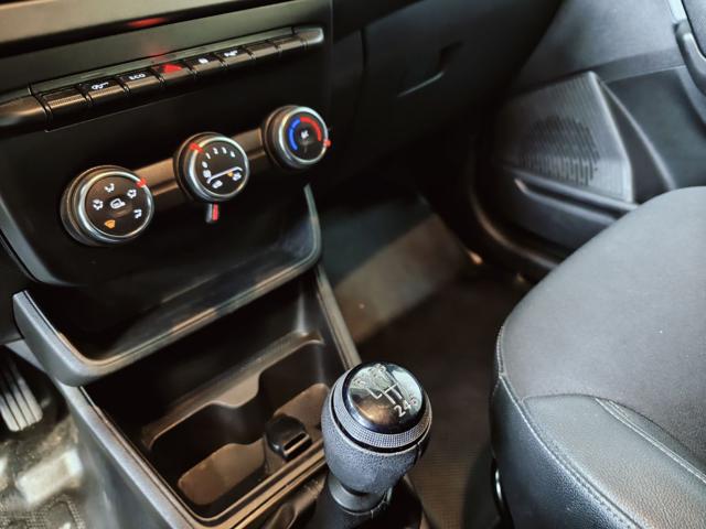 RENAULT Express usata, con Bluetooth