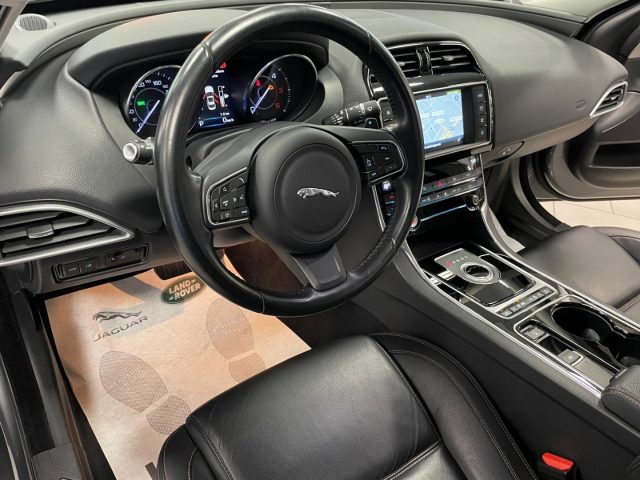 JAGUAR XE usata, con Sistema di navigazione