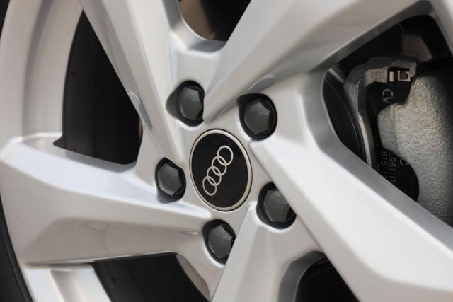 AUDI Q3 usata, con Specchietti laterali elettrici