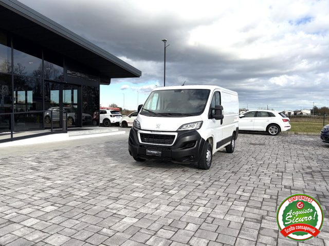 PEUGEOT Boxer usata, con ABS
