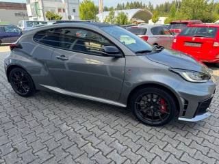 TOYOTA Yaris usata, con Boardcomputer